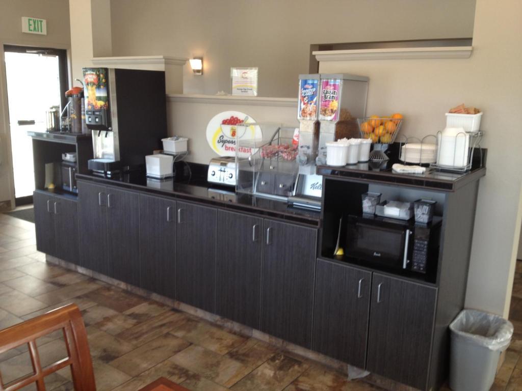 Super 8 By Wyndham Pocatello Hotel Exterior foto
